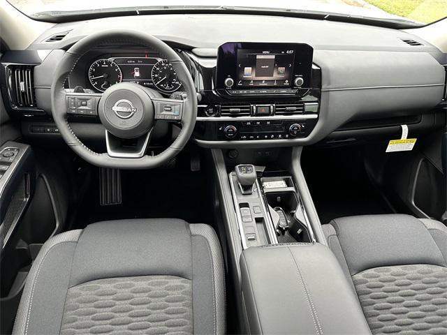 new 2025 Nissan Pathfinder car, priced at $33,721