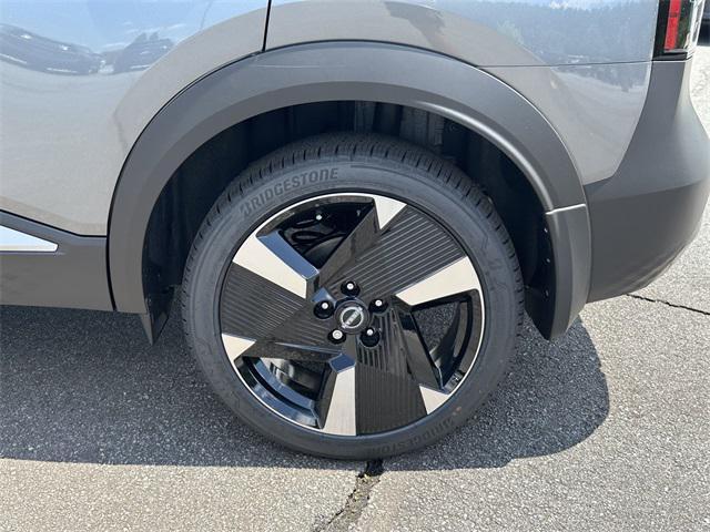new 2025 Nissan Kicks car, priced at $28,590