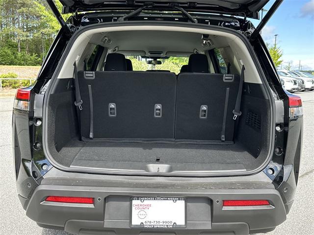 new 2025 Nissan Pathfinder car, priced at $37,612