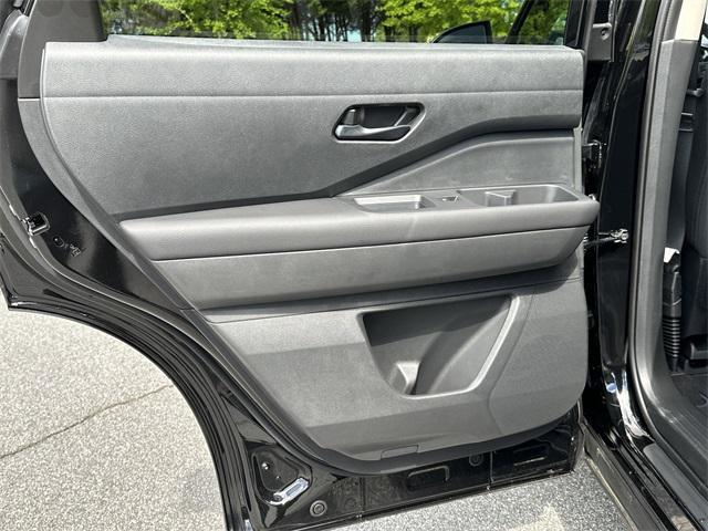 new 2025 Nissan Pathfinder car, priced at $37,612