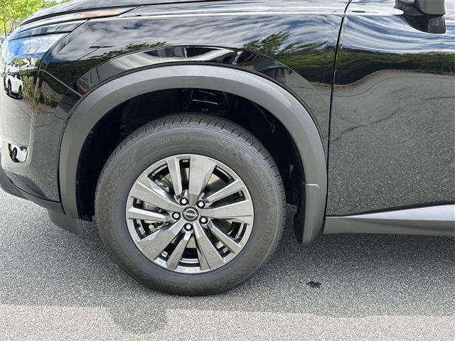 new 2025 Nissan Pathfinder car, priced at $37,612