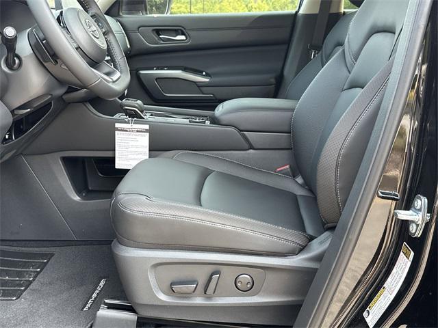 new 2025 Nissan Pathfinder car, priced at $45,109