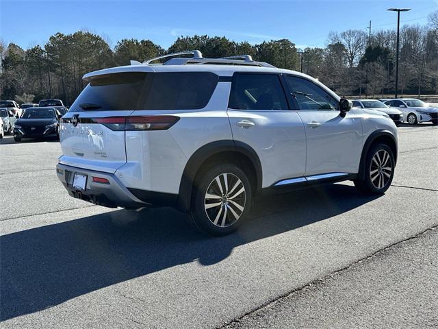 new 2025 Nissan Pathfinder car, priced at $50,213