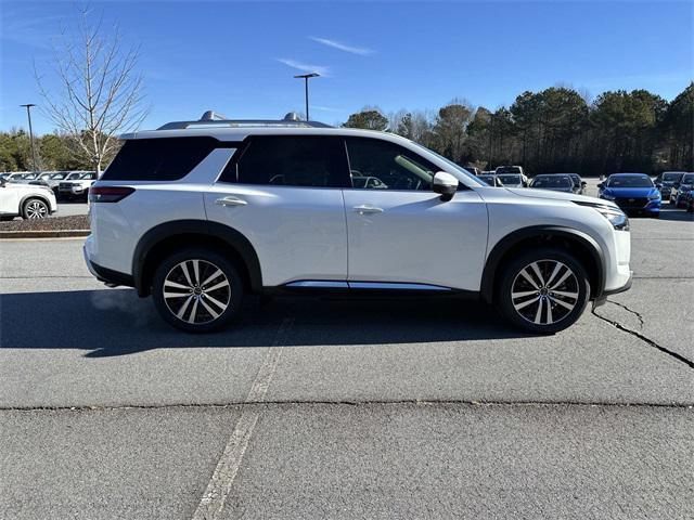 new 2025 Nissan Pathfinder car, priced at $50,213