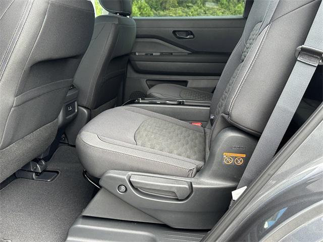 new 2025 Nissan Pathfinder car, priced at $42,300