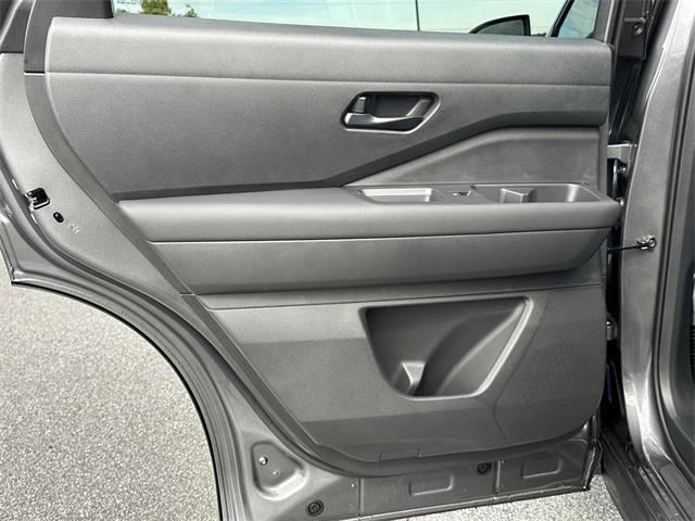 new 2025 Nissan Pathfinder car, priced at $42,300