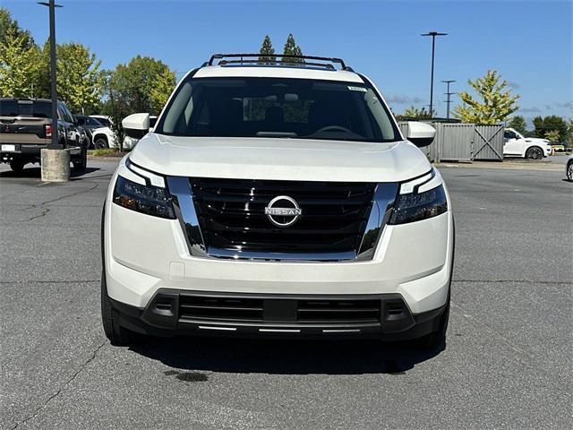 new 2024 Nissan Pathfinder car, priced at $38,372