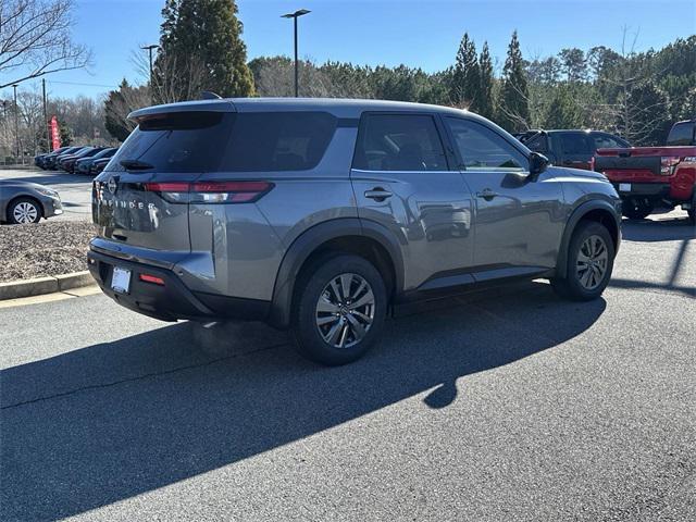 new 2025 Nissan Pathfinder car, priced at $34,748