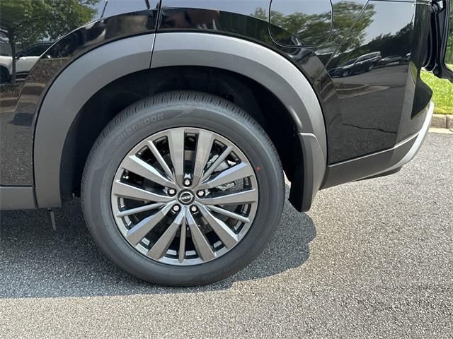 new 2025 Nissan Pathfinder car, priced at $45,109