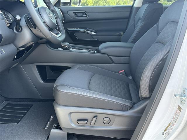 new 2025 Nissan Pathfinder car, priced at $35,610