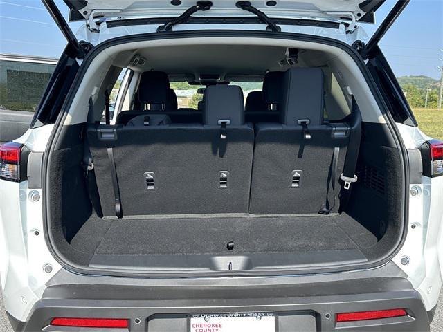 new 2025 Nissan Pathfinder car, priced at $35,610