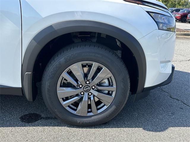 new 2025 Nissan Pathfinder car, priced at $35,610
