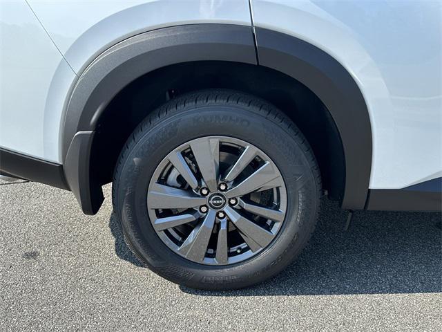 new 2025 Nissan Pathfinder car, priced at $35,610