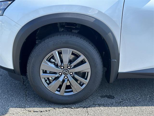 new 2025 Nissan Pathfinder car, priced at $35,610