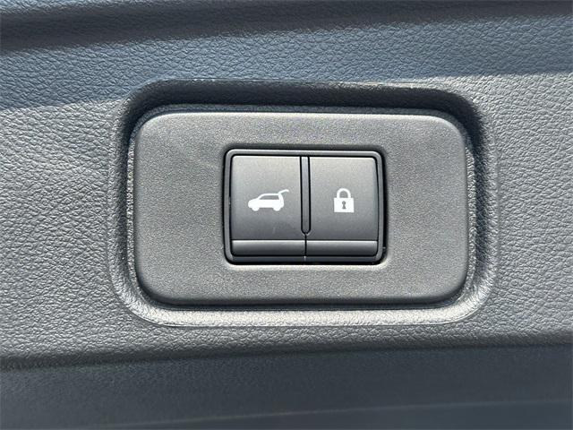 new 2025 Nissan Pathfinder car, priced at $35,610