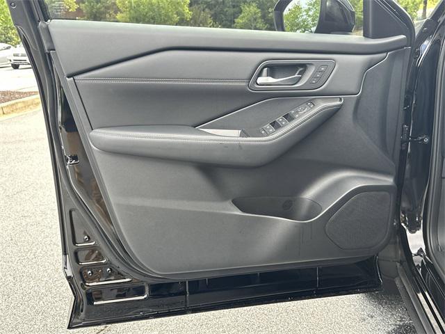 new 2025 Nissan Rogue car, priced at $34,985