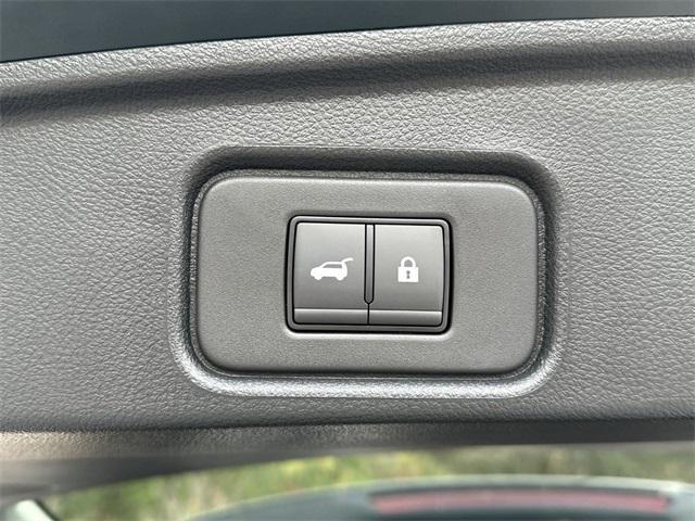 new 2025 Nissan Pathfinder car, priced at $43,837