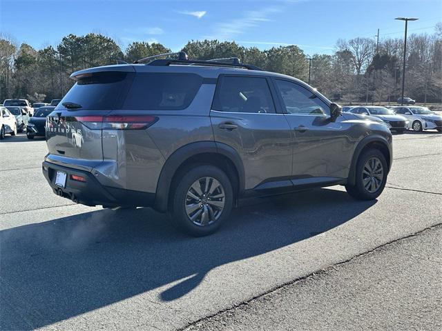 new 2025 Nissan Pathfinder car, priced at $39,704