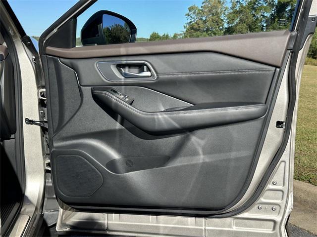 used 2021 Nissan Rogue car, priced at $23,936