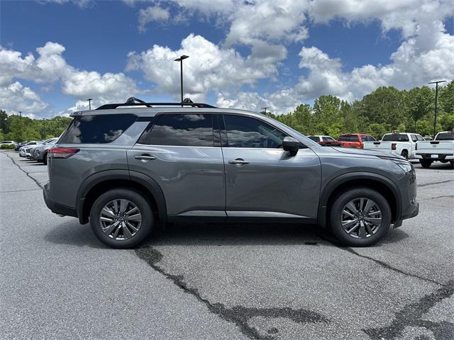 new 2025 Nissan Pathfinder car, priced at $40,604