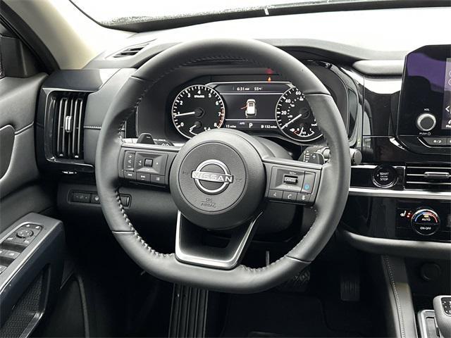 new 2025 Nissan Pathfinder car, priced at $41,200
