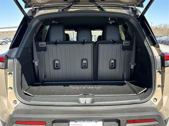 new 2025 Nissan Pathfinder car, priced at $42,672