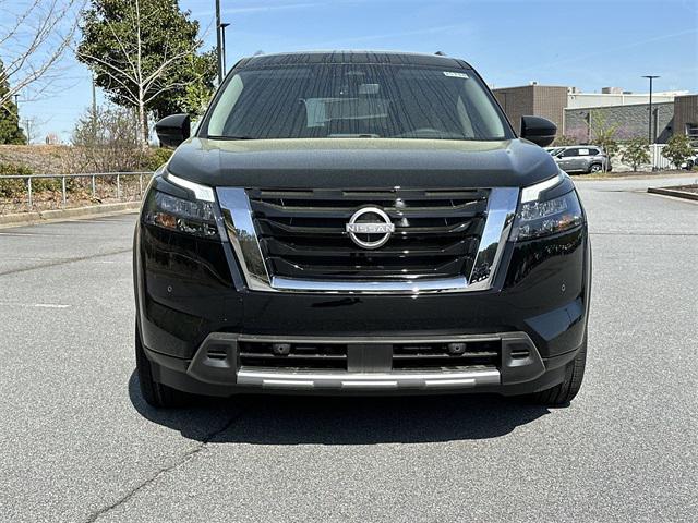 new 2025 Nissan Pathfinder car, priced at $41,960