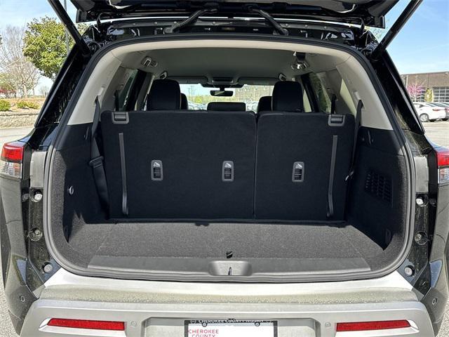 new 2025 Nissan Pathfinder car, priced at $41,960
