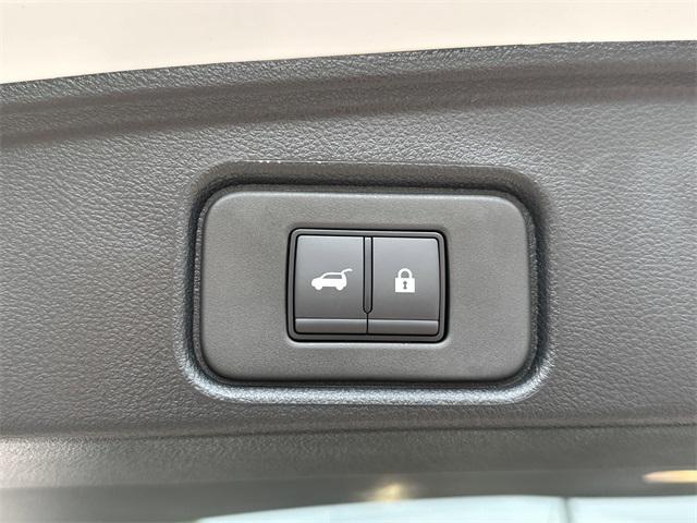 new 2025 Nissan Pathfinder car, priced at $50,220