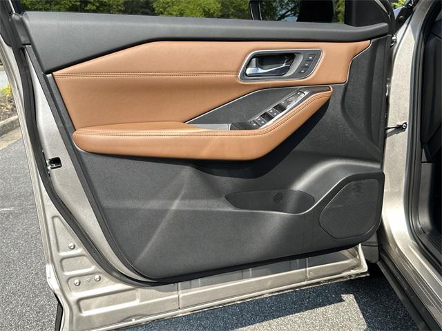 new 2025 Nissan Rogue car, priced at $37,621