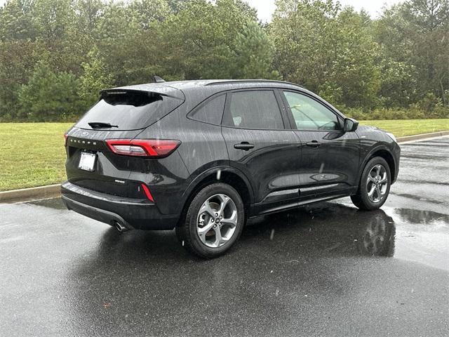 used 2023 Ford Escape car, priced at $23,910