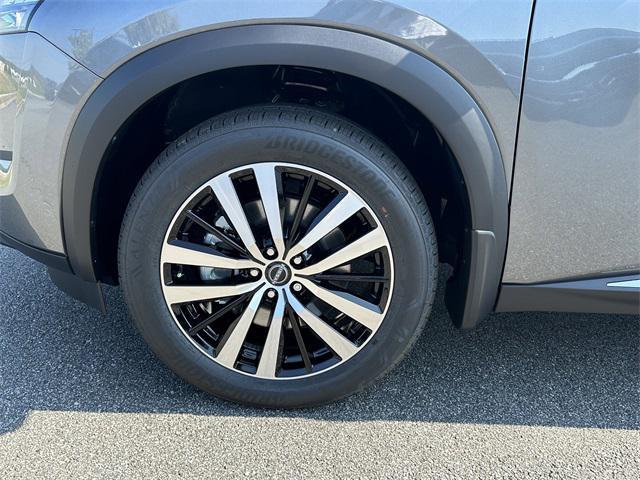 new 2025 Nissan Pathfinder car, priced at $41,570