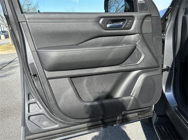 new 2025 Nissan Armada car, priced at $70,431