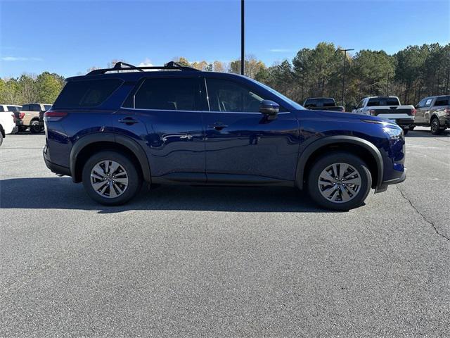 new 2025 Nissan Pathfinder car, priced at $41,910