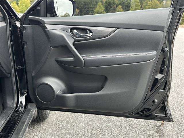 used 2020 Nissan Rogue car, priced at $18,721