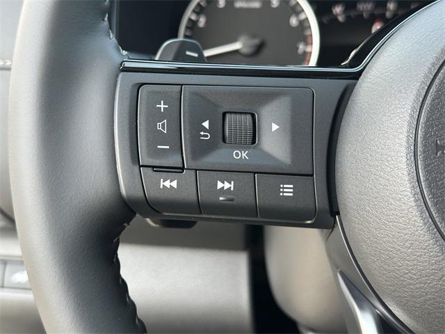 new 2025 Nissan Pathfinder car, priced at $35,829