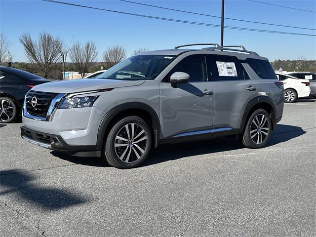 new 2025 Nissan Pathfinder car, priced at $50,213