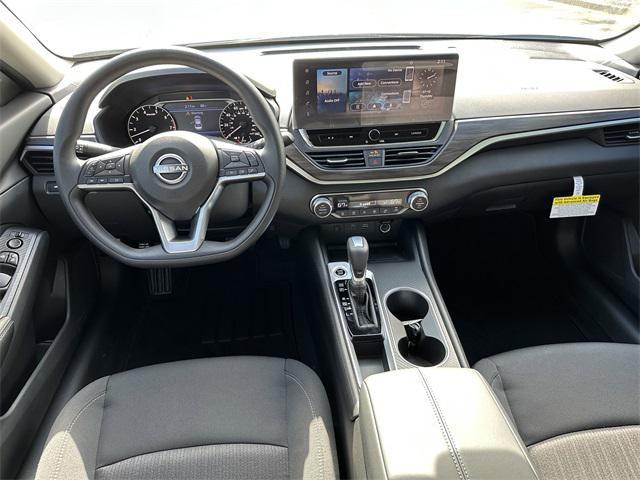 new 2025 Nissan Altima car, priced at $28,051