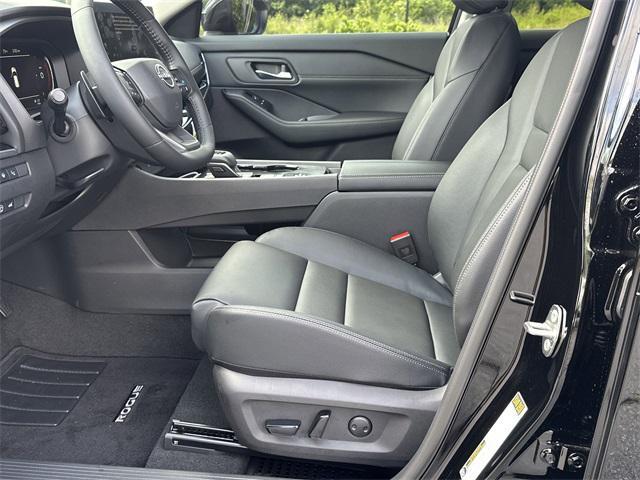 new 2025 Nissan Rogue car, priced at $34,985