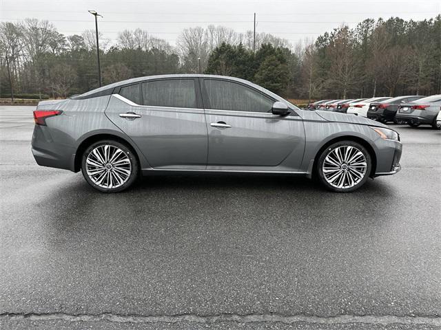 new 2025 Nissan Altima car, priced at $32,205