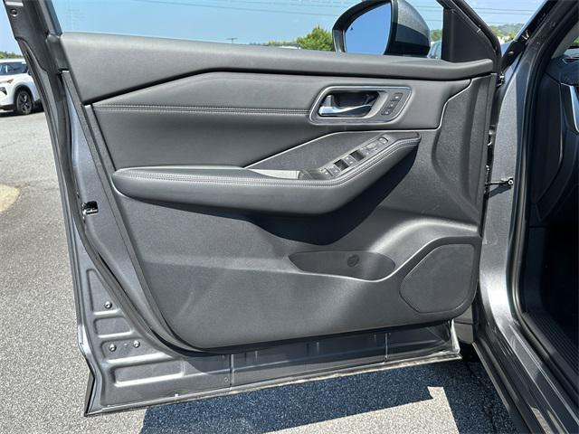 new 2025 Nissan Rogue car, priced at $39,016