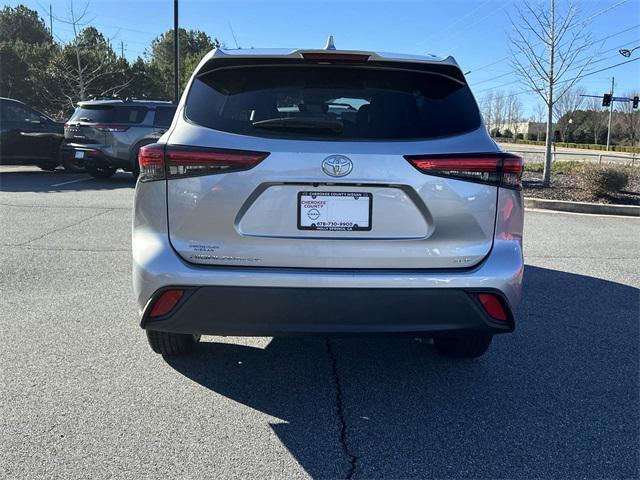 used 2021 Toyota Highlander car, priced at $32,209