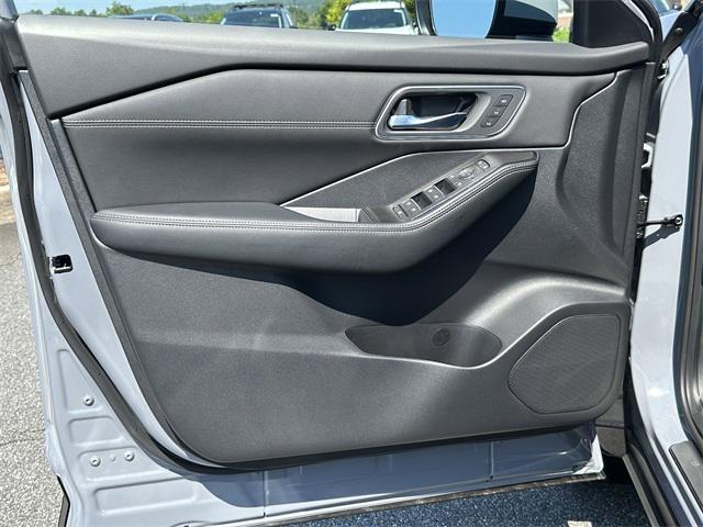 new 2025 Nissan Rogue car, priced at $41,277