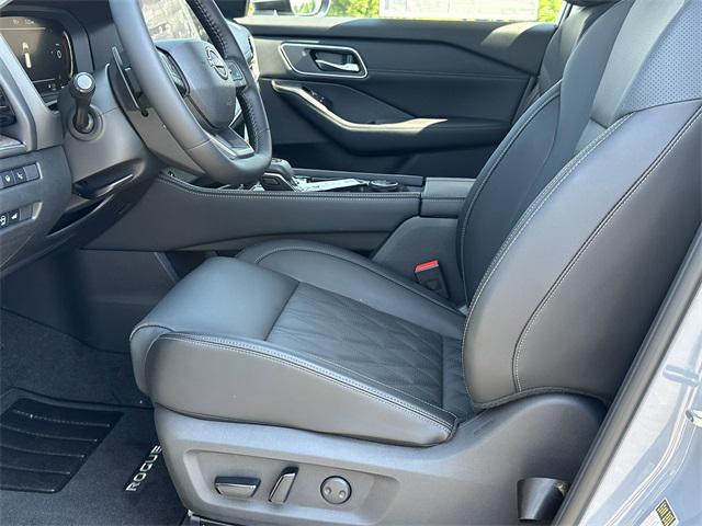 new 2025 Nissan Rogue car, priced at $41,277