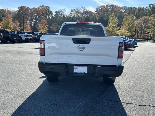 new 2025 Nissan Frontier car, priced at $31,194