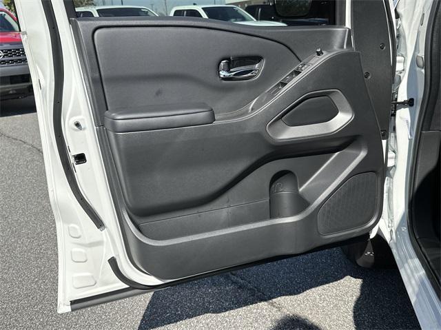 new 2025 Nissan Frontier car, priced at $39,637