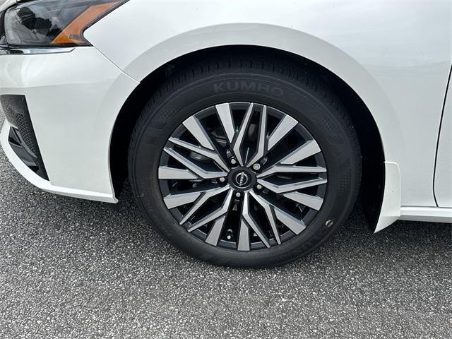 new 2025 Nissan Altima car, priced at $28,782