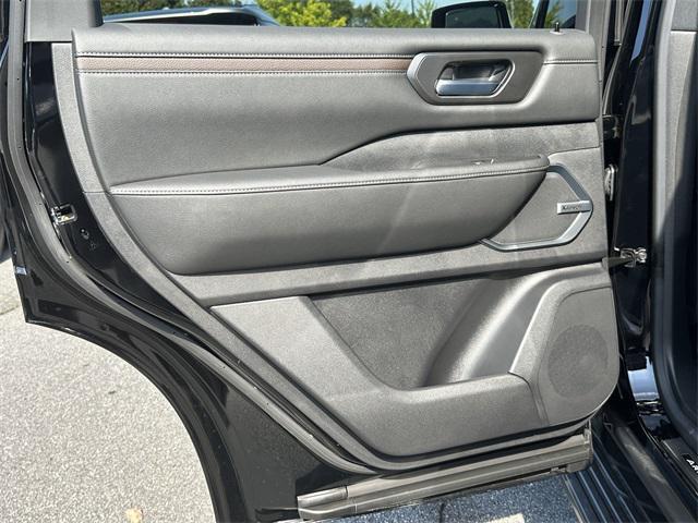 new 2025 Nissan Armada car, priced at $67,406