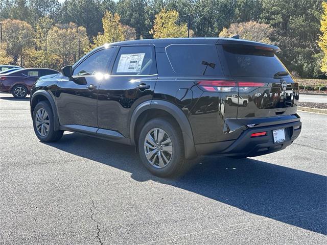 new 2025 Nissan Pathfinder car, priced at $38,510