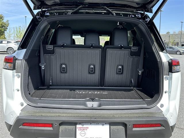 new 2025 Nissan Pathfinder car, priced at $43,237